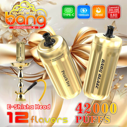 Werbebild eines Einweg-E-Shisha-Kopfes in goldenem Design mit den Aromen Peach Ice und Bang Blaze, mit 42.000 Zügen und zahlreichen Funktionen wie einem 1.000-mAh-Akku und der Verfügbarkeit von 12 Aromen.