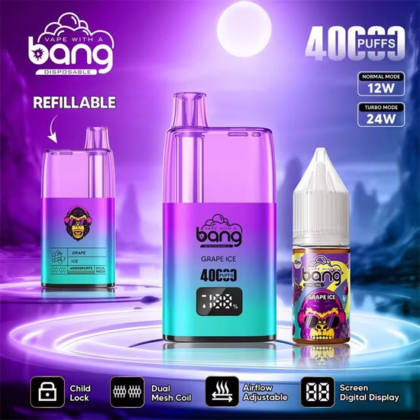 Werbebild mit einem Einweg-Vaporizer von Bang mit dem Geschmack „Grape Ice“ und einem farbenfrohen Design mit Farbverlauf von Lila nach Blaugrün. Zu sehen ist eine nachfüllbare E-Liquid-Flasche mit den wichtigsten Produktmerkmalen, darunter eine Luftstromeinstellung und ein digitaler Bildschirm.