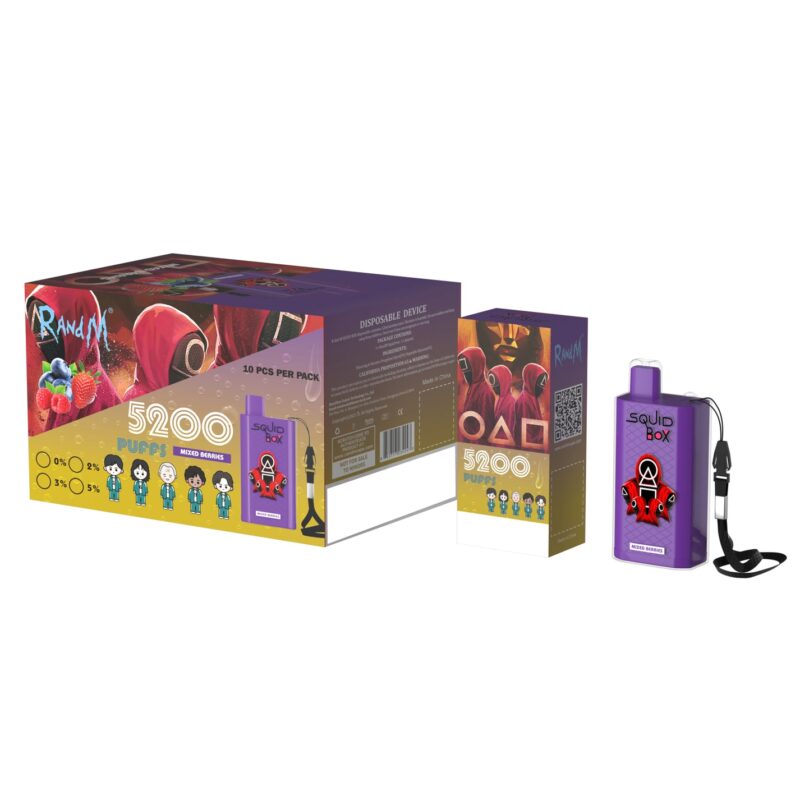 Un paquete de producto etiquetado como 'Squid Box' con un dispositivo desechable violeta que presenta un gráfico relacionado con un tema cultural popular, junto con su empaque colorido que incluye imágenes de bayas y detalles de la marca, que ofrece 5200 bocanadas y sabores mixtos.