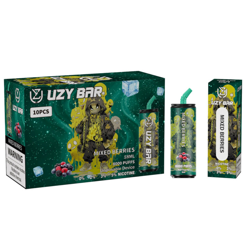 Confezione per vaporizzatore usa e getta Uzy Bar al gusto di frutti di bosco misti, raffigurante un dispositivo da 18 ml e 8000 tiri con un personaggio dei cartoni animati, un'illustrazione di frutti di bosco e varie opzioni di nicotina visualizzate sulla scatola e sulla singola unità di vaporizzatore.