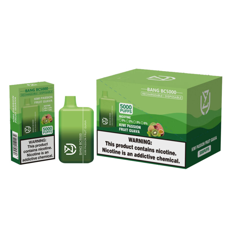 Emballage et appareil de la vape jetable Bang BC5000 Kiwi Passion Fruit Guava, comportant 5000 bouffées et une étiquette d'avertissement de nicotine.