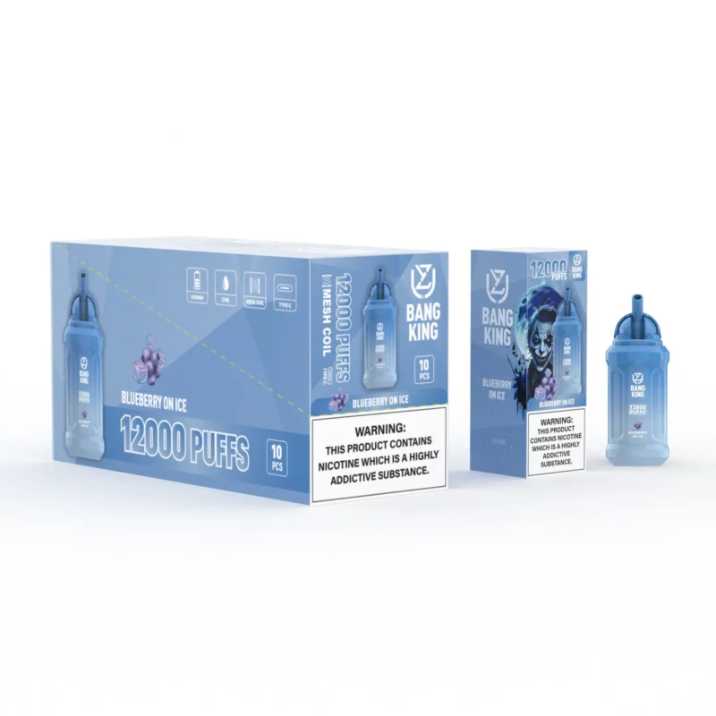 Schachteln und Einzelverpackungen des E-Zigarettenprodukts „Bang King“ mit Blaubeer-auf-Eis-Geschmack für 12.000 Züge und einem Warnhinweis zur Suchtgefahr von Nikotin.
