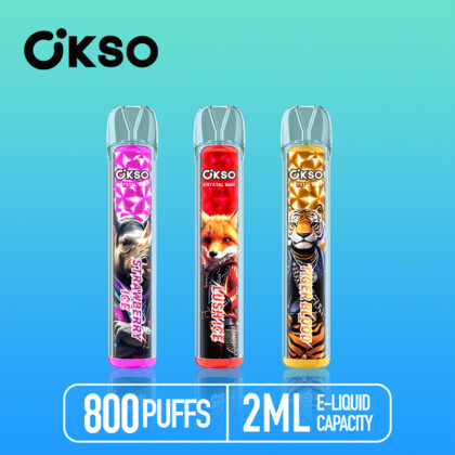 Tre OKSO-vapingprodukter visas med detaljerade designer med djurteman – flodhäst för Strawberry Ice, räv för Lush Ice och tiger för Tiger Blood – mot en blågrön bakgrund, med 800 puffar och en e-vätskekapacitet på 2 ml.